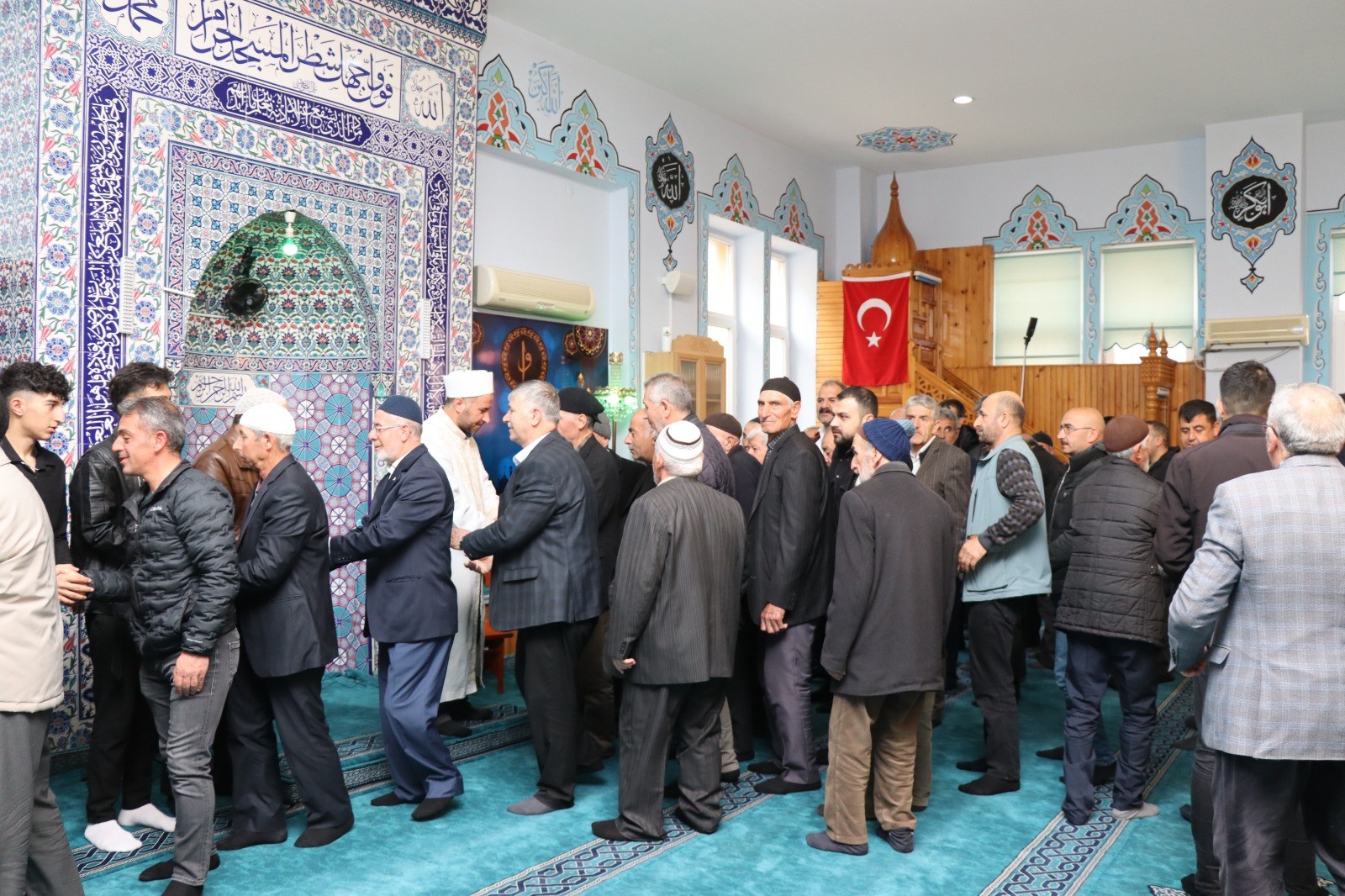 Erzurum’da Bayram Namazı Coşkusu