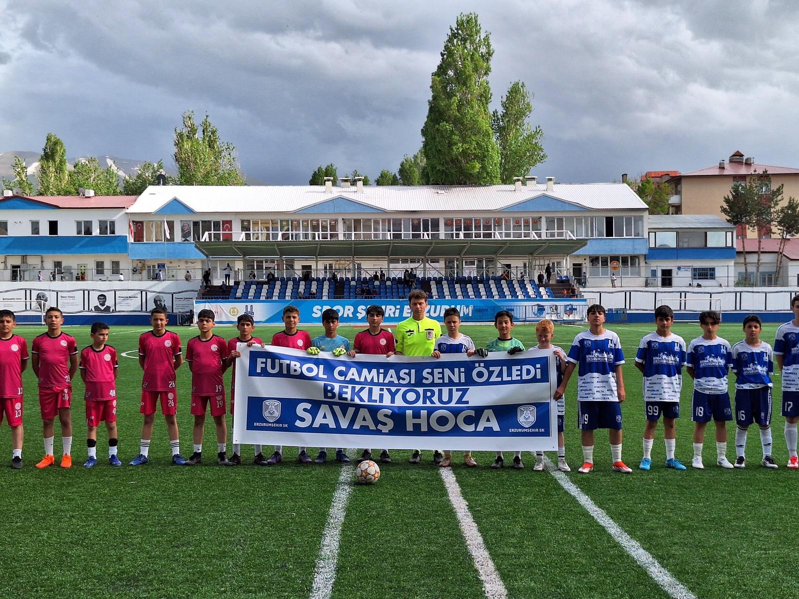 Erzurumşehir SK U-13 Takımından Savaş Başçoban’a Duygulandıran Destek
