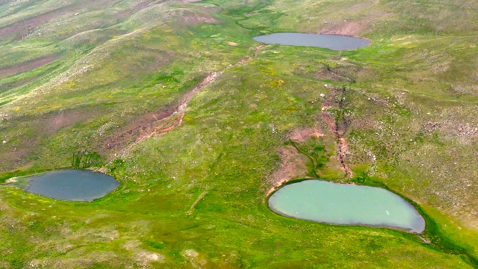 Van’da Keşfedilen “Yıldız Gölleri” Doğaseverleri Büyülüyor