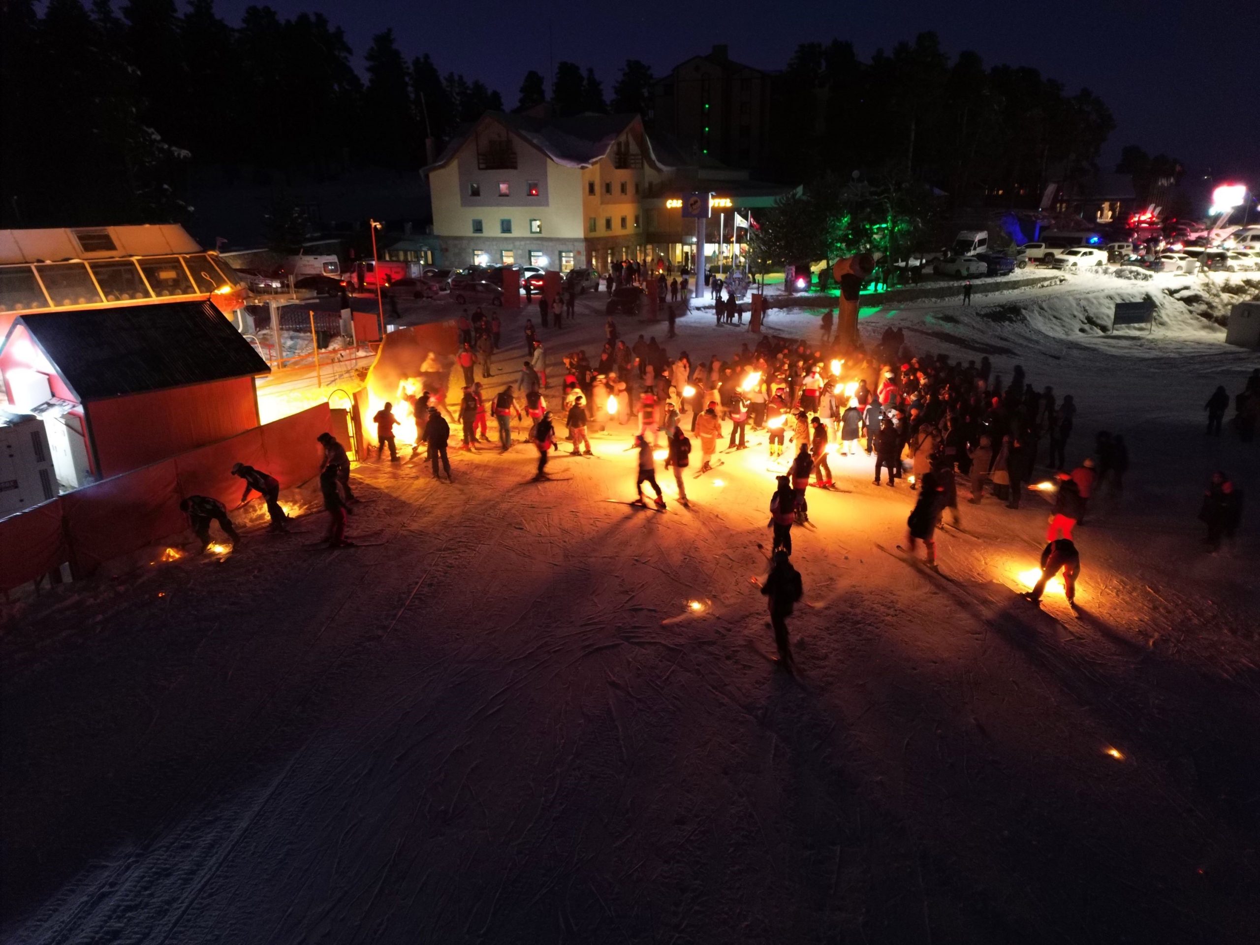 Sarıkamış Kayak Merkezi Sezona Görkemli Açılışla Merhaba Dedi