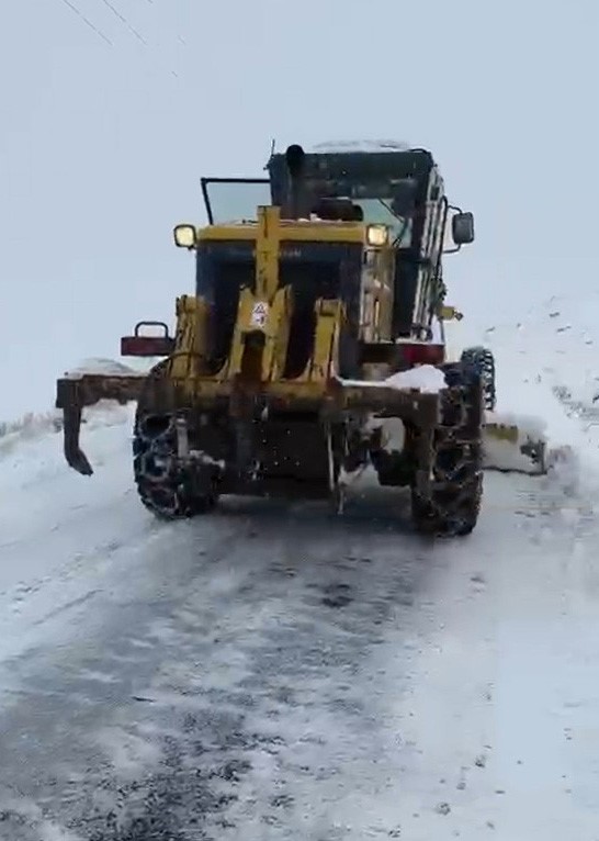 Karla kaplı yollarda umut yol aldı
