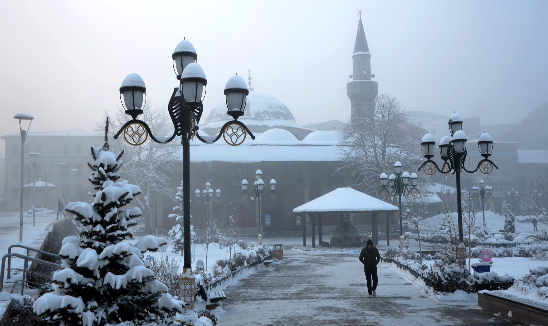 Doğuda Sibirya Ayazı, Batıda Bahar Havası