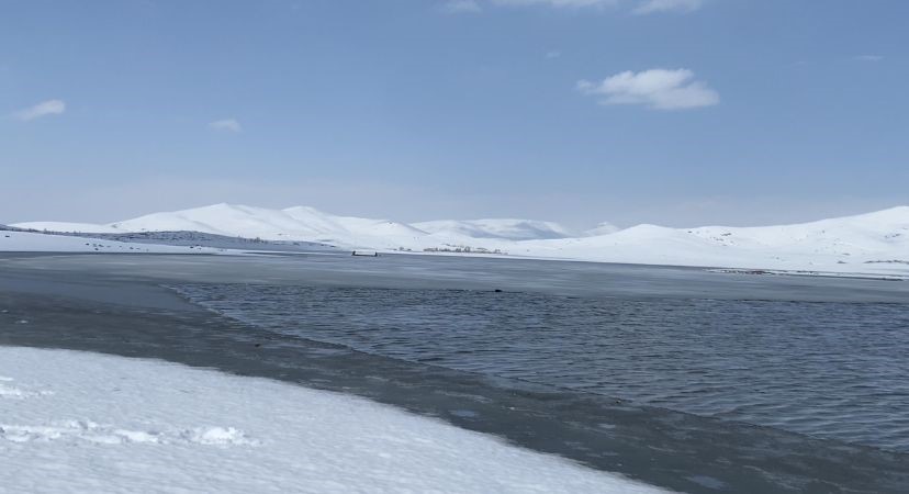 Patnos Barajı’nda Kış Manzarası Büyületti