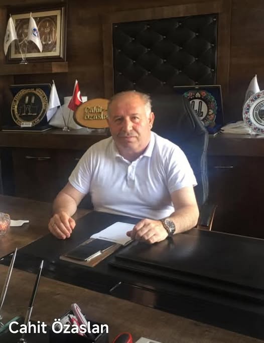 Topluma Adanmış Bir Ömür: Cahit Özaslan