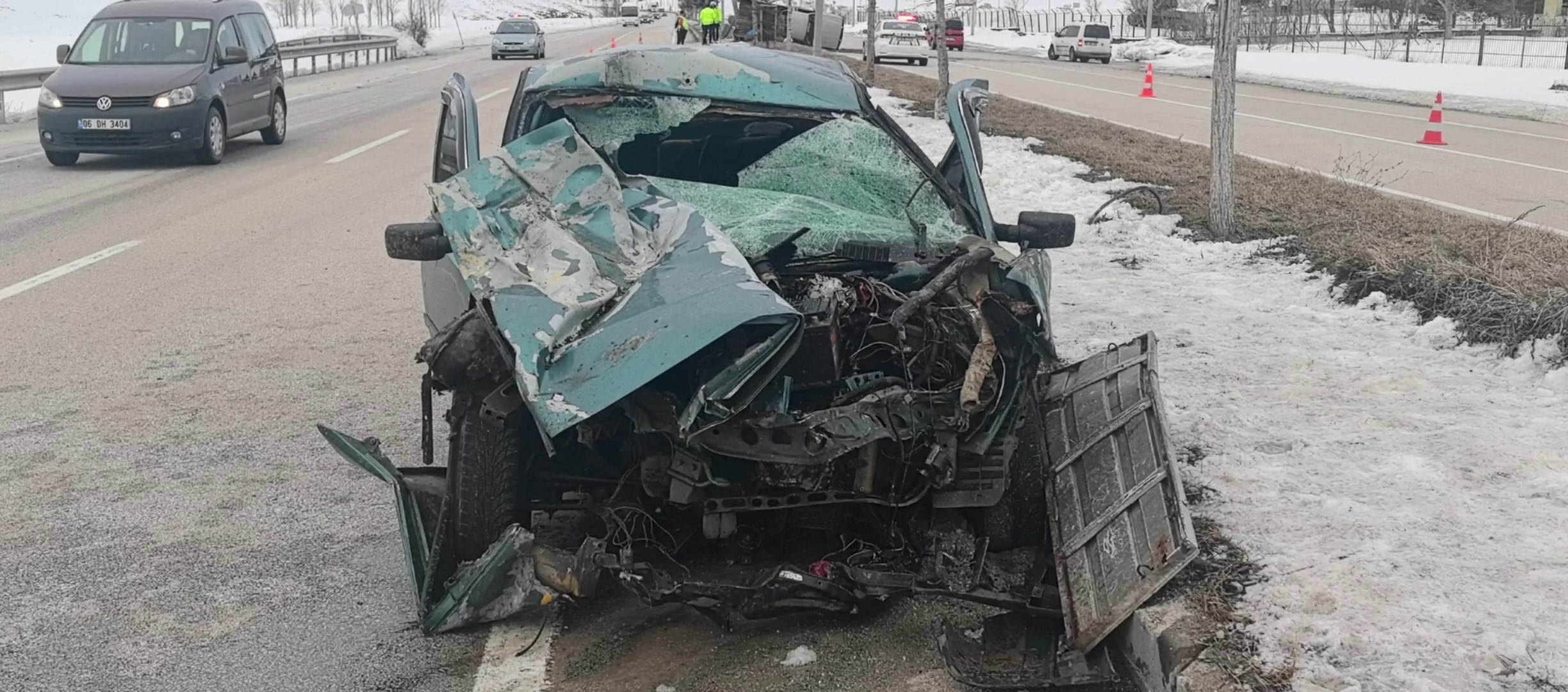 Erzurum-Pasinler Karayolunda Trafik Kazası: 1’i Ağır 3 Yaralı