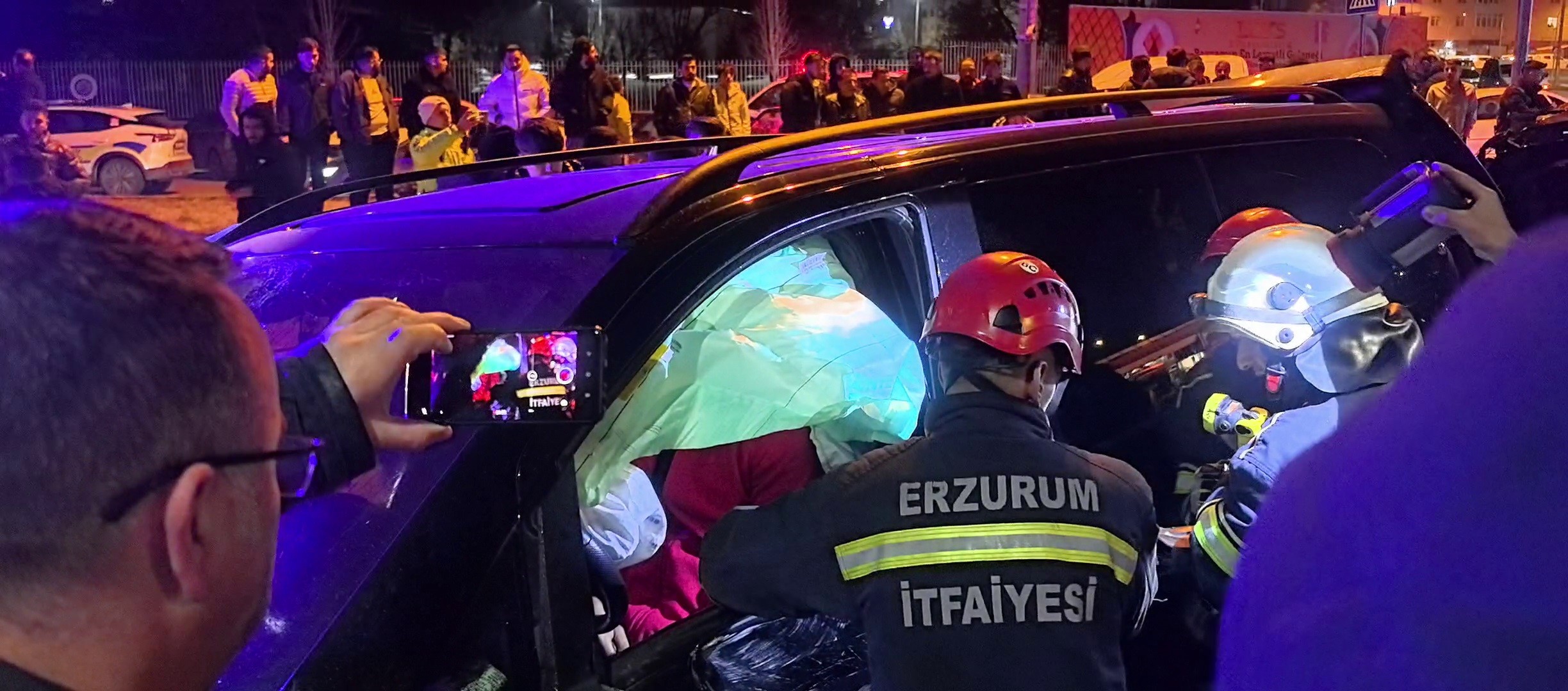 Erzurum’da Kavşakta Feci Kaza: 7 Yaralı