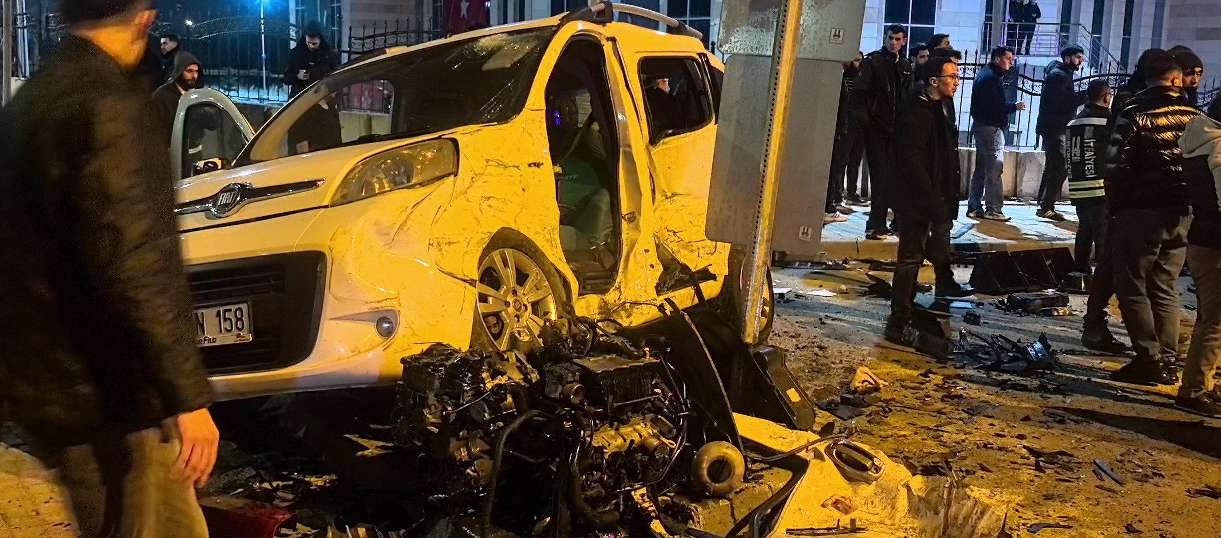 Erzurum’da Kavşakta Feci Kaza: 7 Yaralı