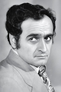 Erzurumlu Oyuncu Alpay İzer’in Sinema ve Tiyatro Serüveni