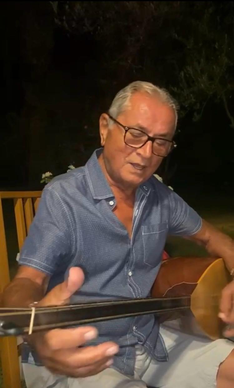 TRT sanatçısı Gürkan Özpeker’in müzik ve radyo yolculuğu