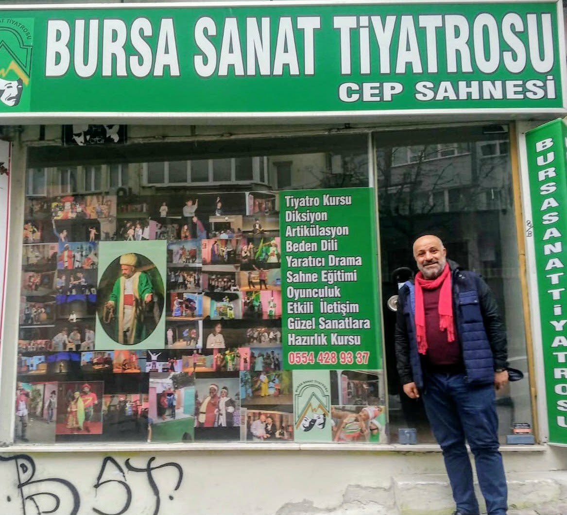 Gelenekten Modern Sahneye: Ahmet Turunç’un Hikayesi”