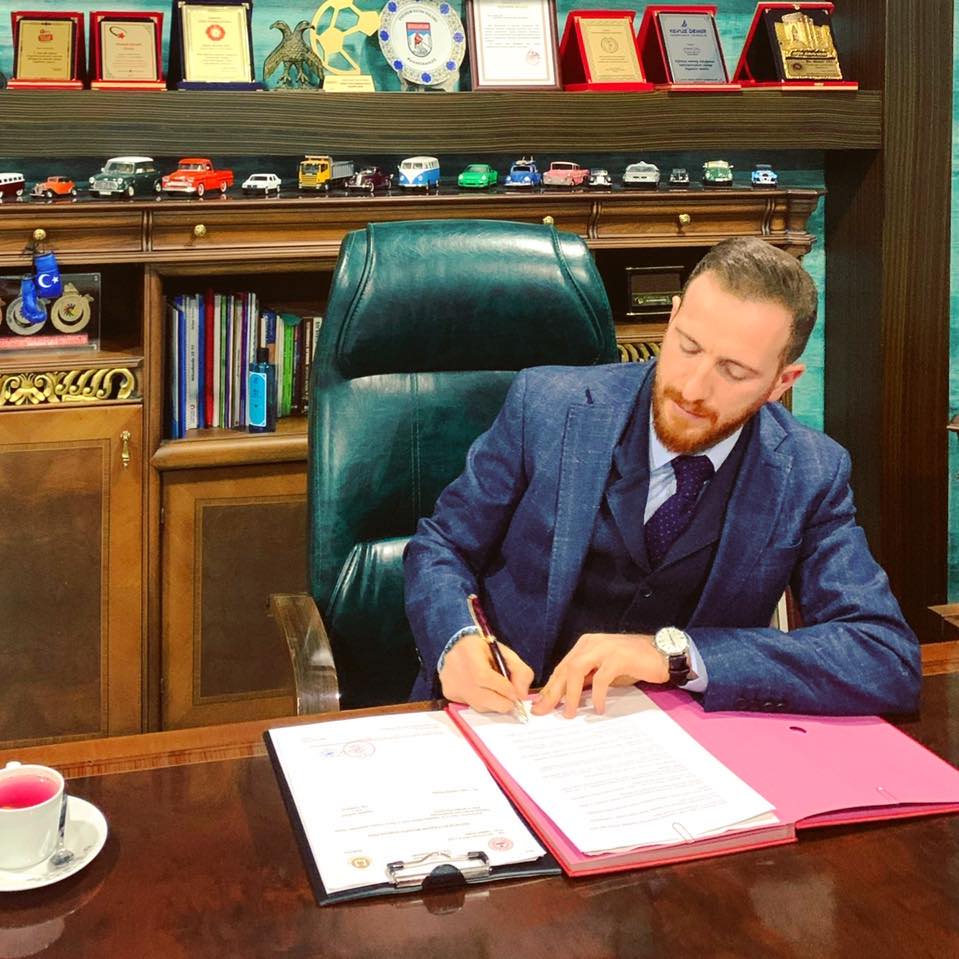 “Erzurumspor FK’nın Mimarı Ahmet Dal: Başarı, Azim ve Tutku”