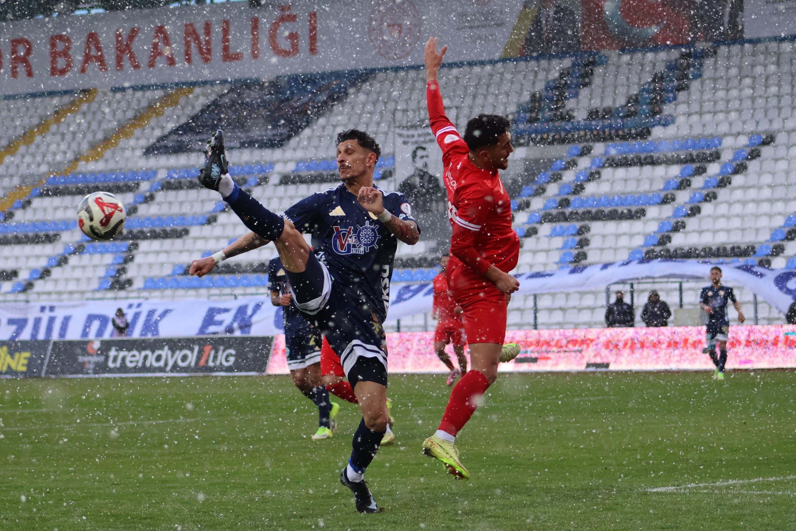 Kendi Kalesine Golle Başladı, Erzurumspor Fırtınasıyla Bitti