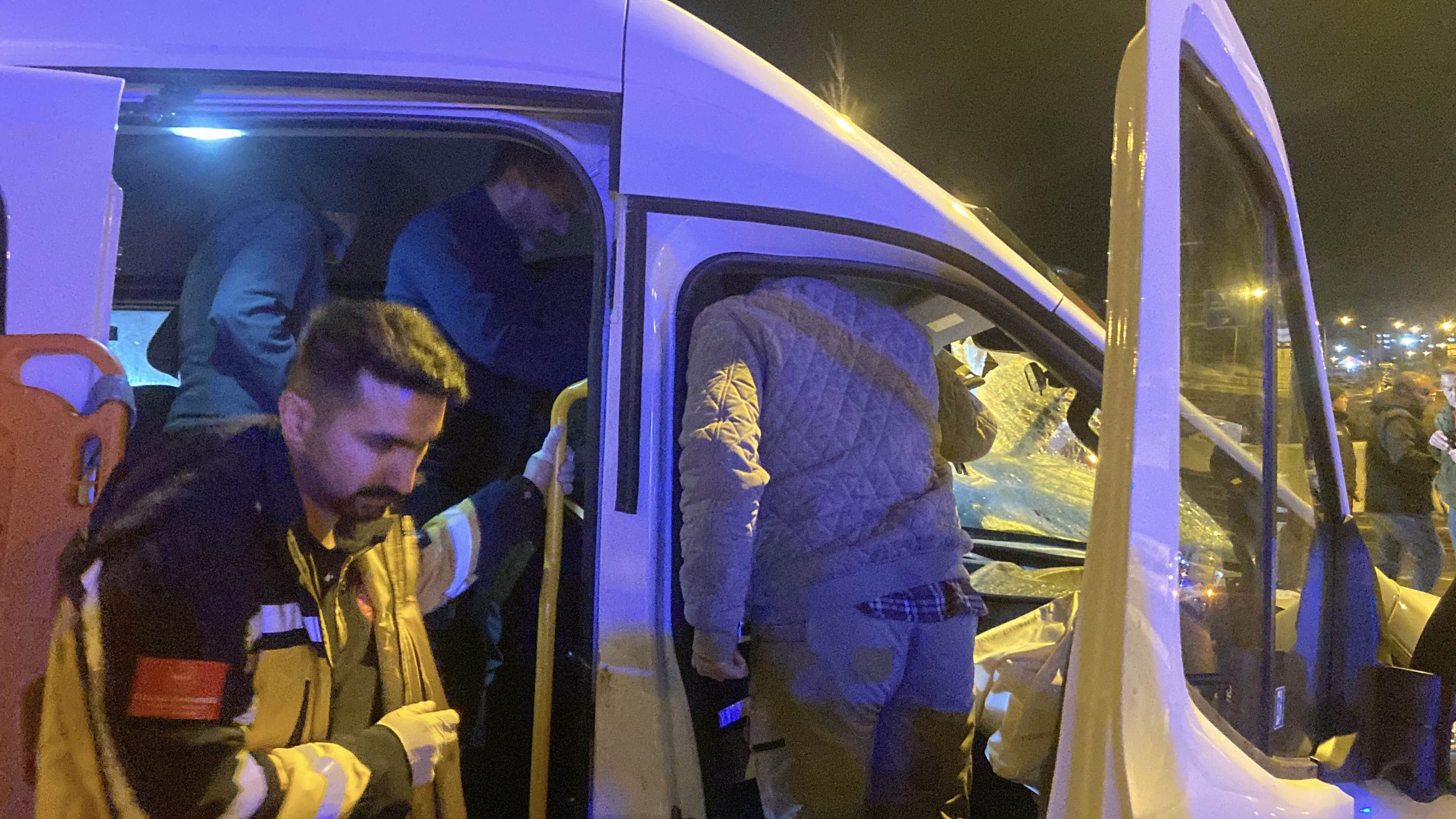 Erzurum’da Buzlanma Zincirleme Kazaya Yol Açtı: 5 Yaralı