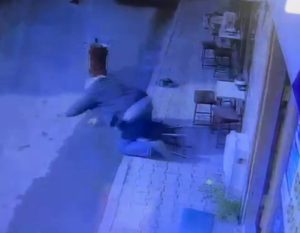 Erzurum’da Gülümseten Olay: Taburede Uyuyakaldı, Yere Düştü