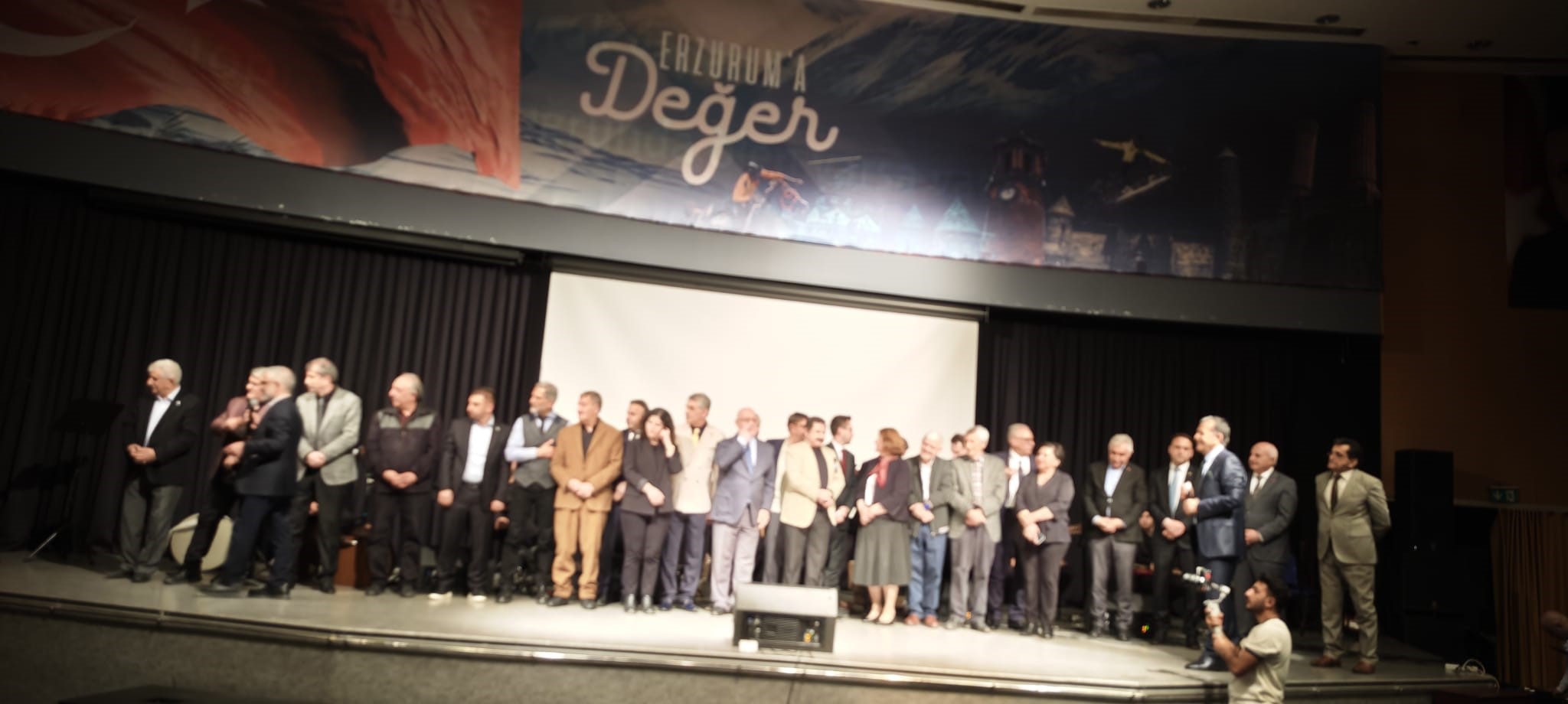 Erzurum’da “Ragıp Topçu Anma” Programına Yoğun İlgi