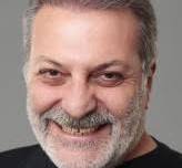 Erzurum’un Gururu Taner Turan: Tiyatrodan Televizyona Uzanan Başarılı Bir Kariyer