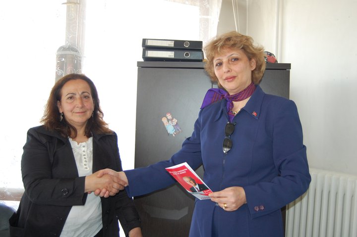 AKADEMİDEN SAHAYA, SİVİL MÜCADELEDEN EKRANA: JALE HÜLYA ALCAN’IN ÇOK YÖNLÜ KARİYER YOLCULUĞU
