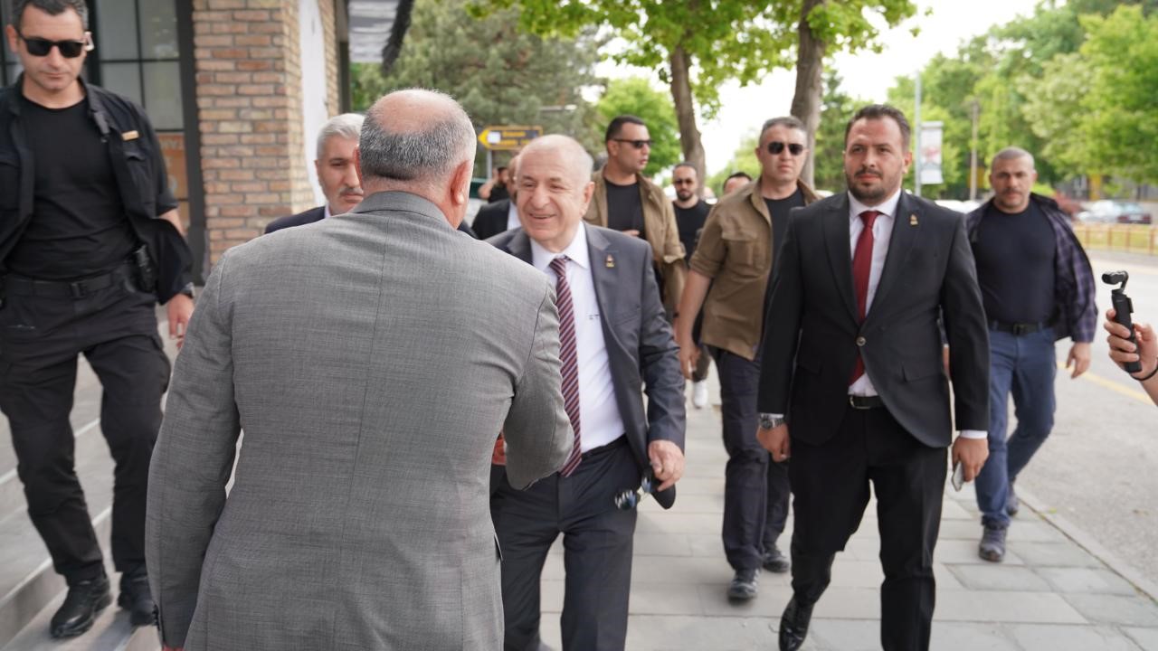 Ümit Özdağ ve Heyetinden ETSO’ya Ziyaret: Erzurum’un Kalkınma Vizyonu Masaya Yatırıldı