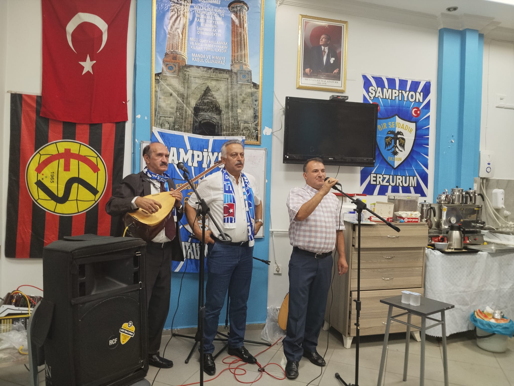 ESKİŞEHİR’DE DADAŞLAR ESKERDER ÇATISI ALTINDA BULUŞTU