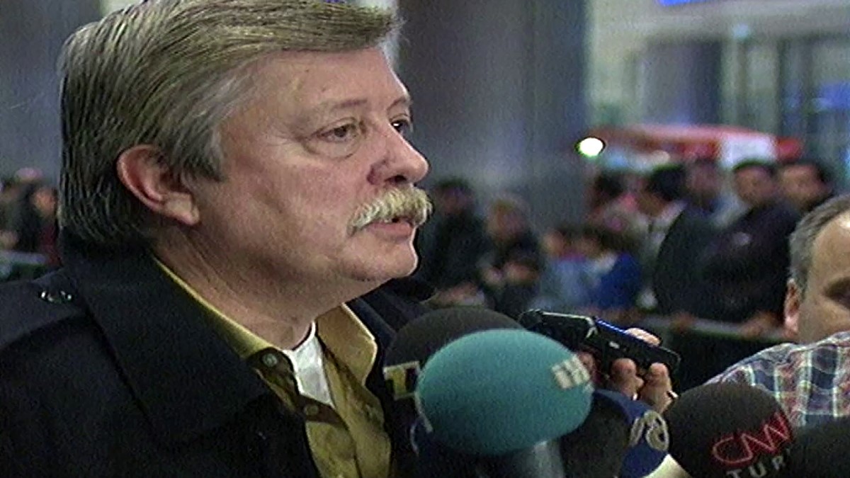 Aziz Üstel Hayatını Kaybetti
