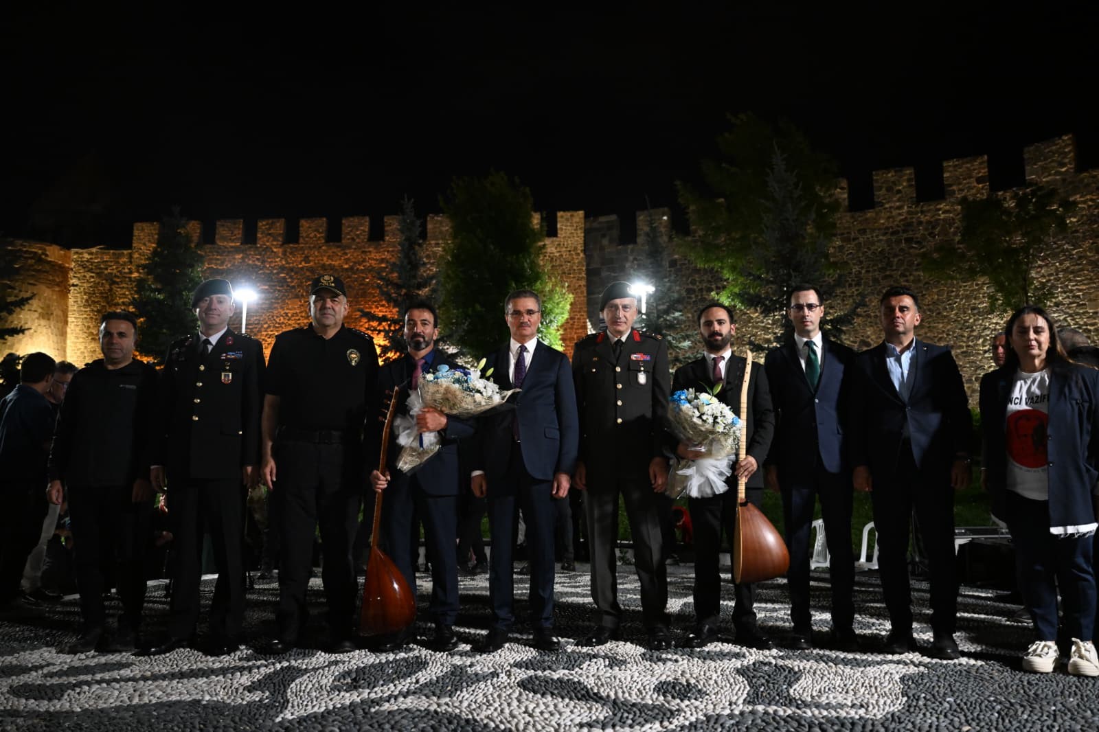 Erzurum Kongresi’nin 107. Yıl Dönümünde Binlerce Kişilik Fener Alayı