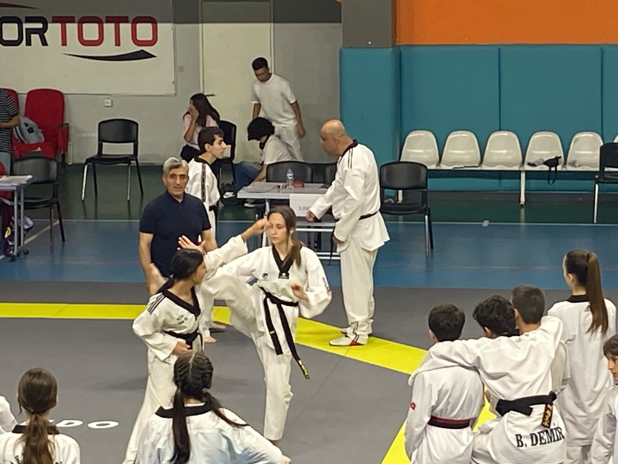 Oltulu Taekwondocu Semanur Duran’a 2. DAN Gururu