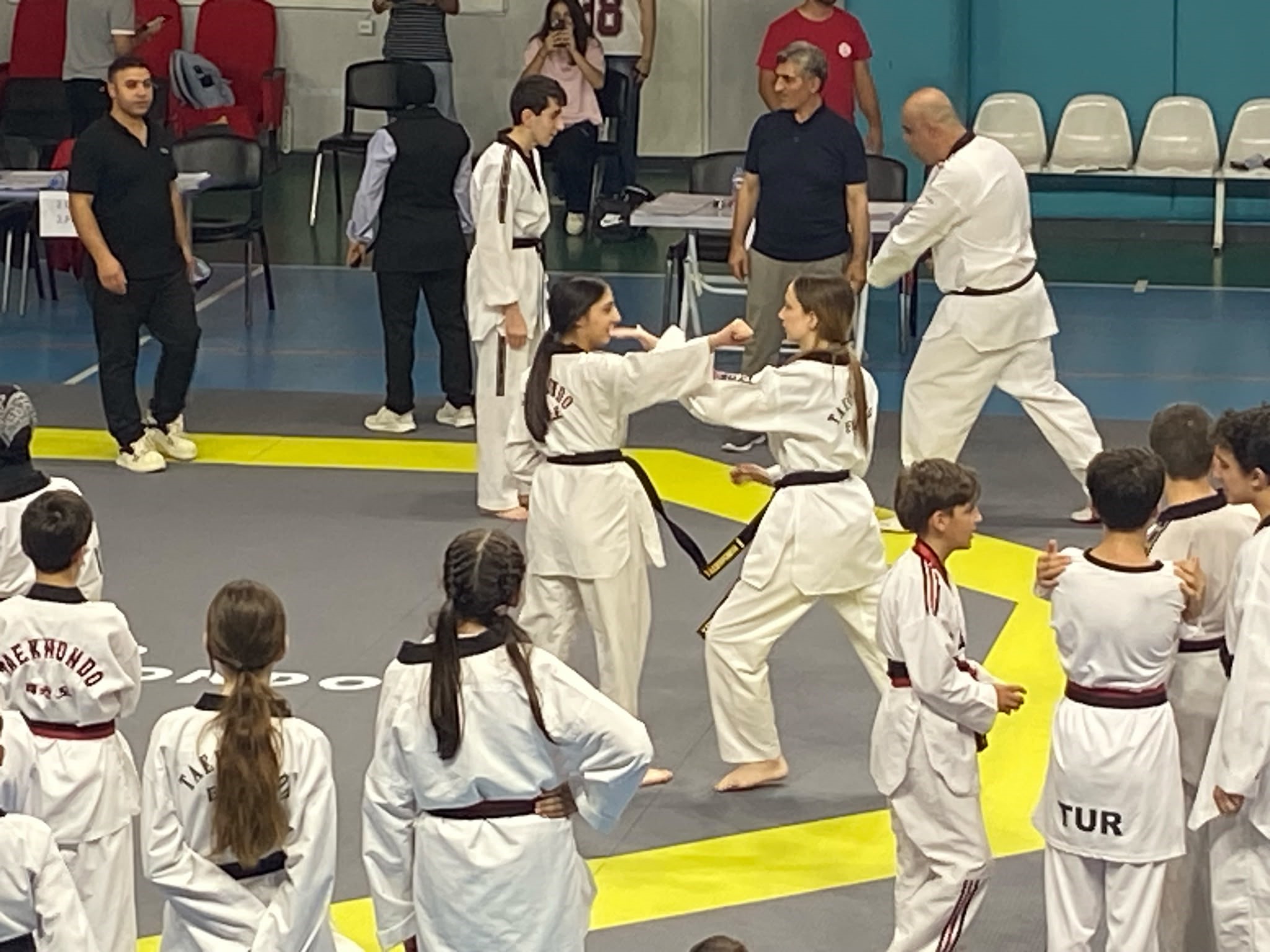 Oltulu Taekwondocu Semanur Duran’a 2. DAN Gururu