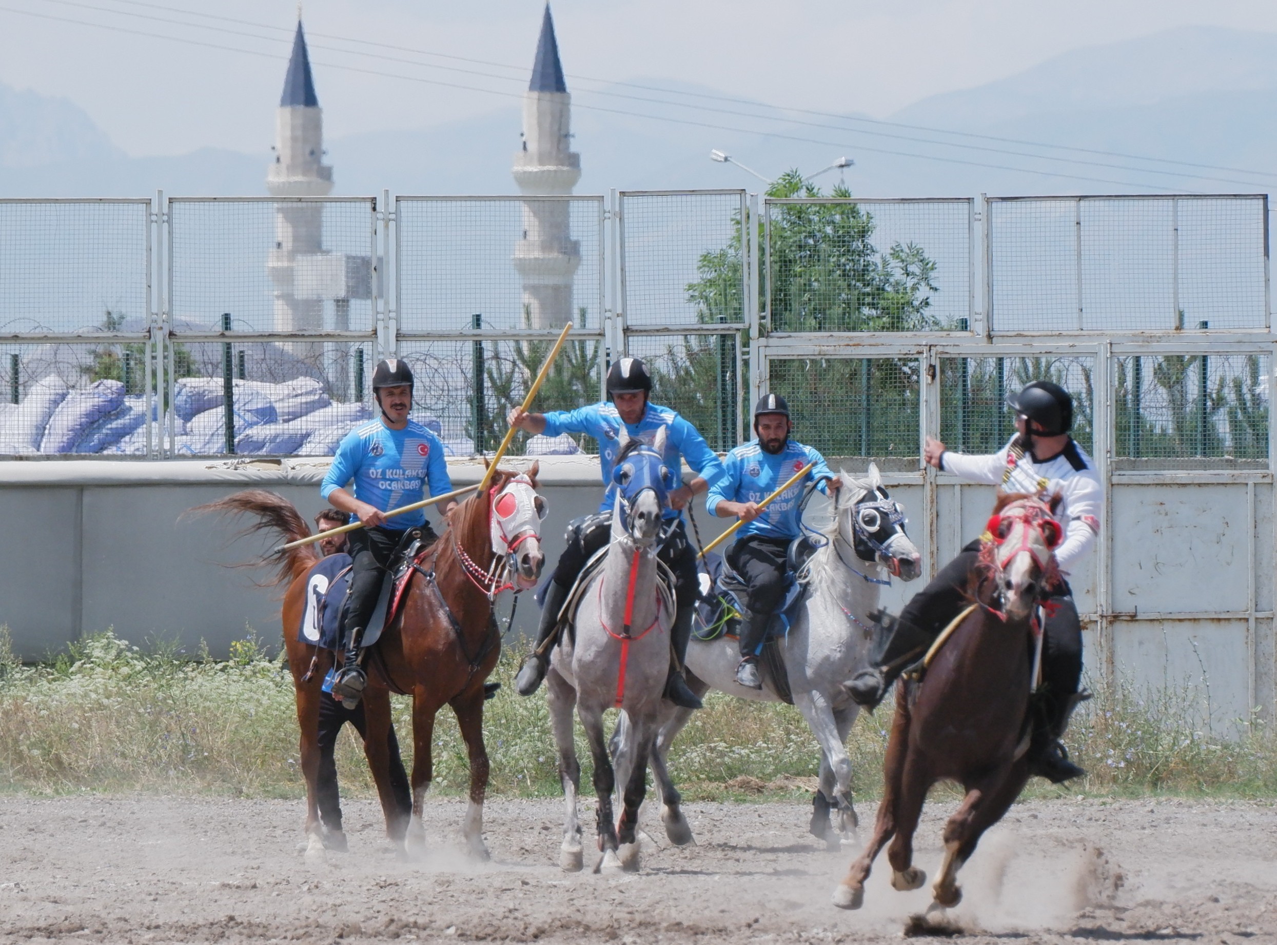 Erzurum’da Cirit Heyecanı Dört Mevsim Sürüyor
