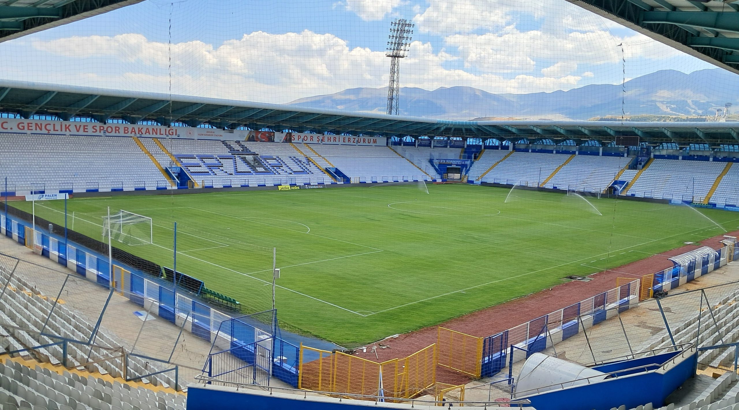 Erzurumspor FK’da Kombine Seferberliği: İlk Günde 1.089 Bilet Satıldı